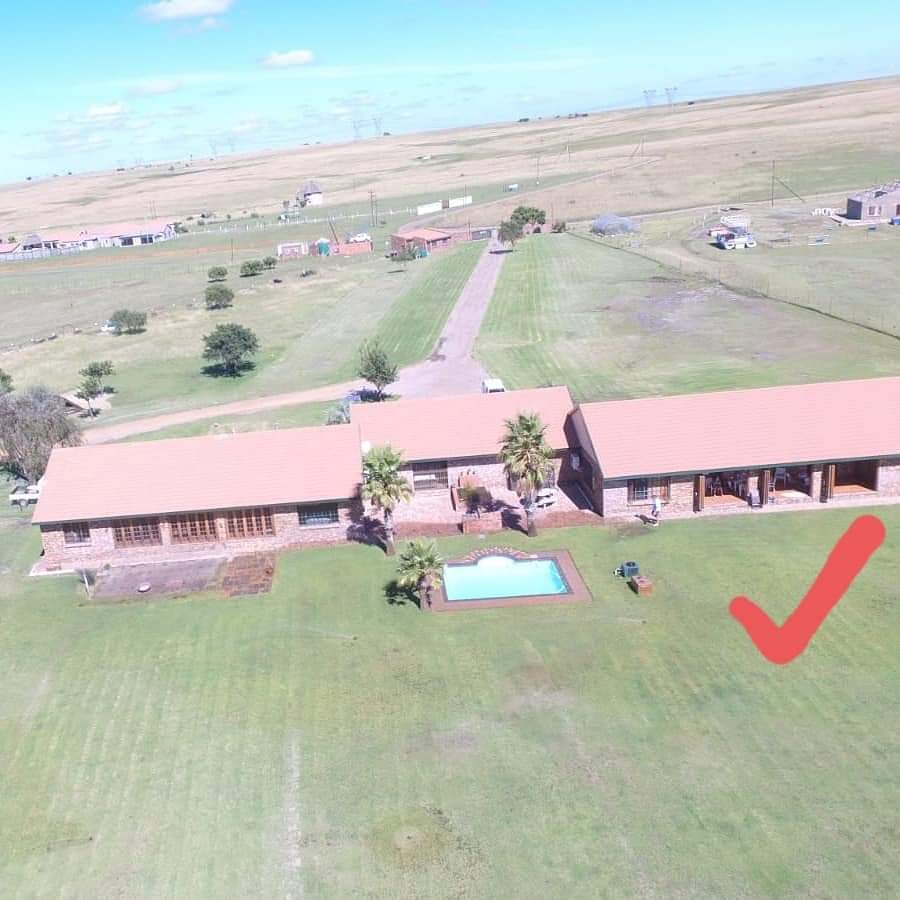 7 Bedroom Property for Sale in Oranjeville Free State